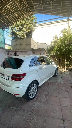 Mercedes B 170 2009, 290,000 km - 1.7 л - Bakı
