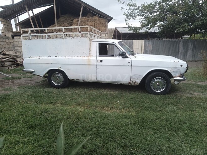 GAZ 24 1981, 10,000 km - 2.5 l - Ağdaş