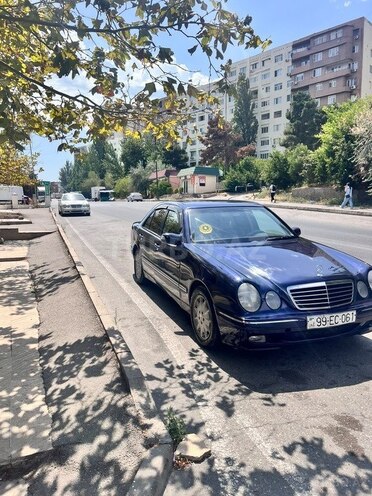 Mercedes E 270 2000, 450,000 km - 2.7 l - Bakı