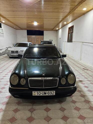 Mercedes E 230 1997, 321,500 km - 2.3 l - Göyçay