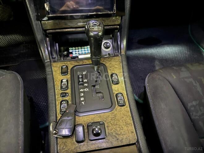 Mercedes E 230 1997, 321,500 km - 2.3 l - Göyçay