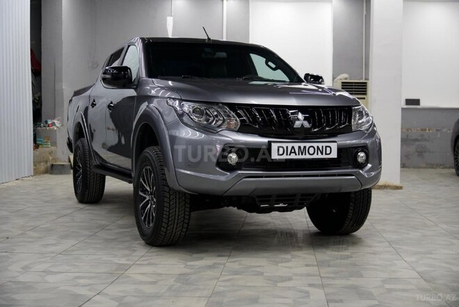 Mitsubishi L200 2019, 278,000 km - 2.4 l - Bakı