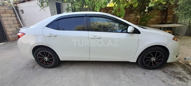 Toyota Corolla 2017, 265,000 km - 1.8 l - Kürdəmir