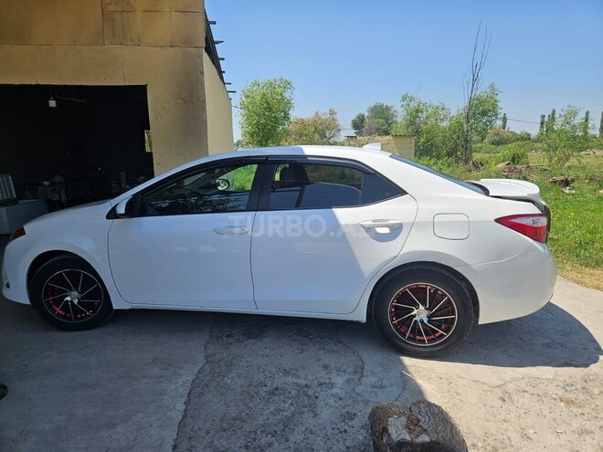 Toyota Corolla 2017, 265,000 km - 1.8 l - Kürdəmir