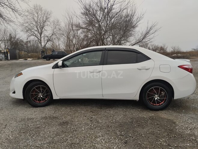 Toyota Corolla 2017, 265,000 km - 1.8 l - Kürdəmir