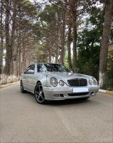 Mercedes E 270 2000, 330,000 km - 2.7 l - Bakı