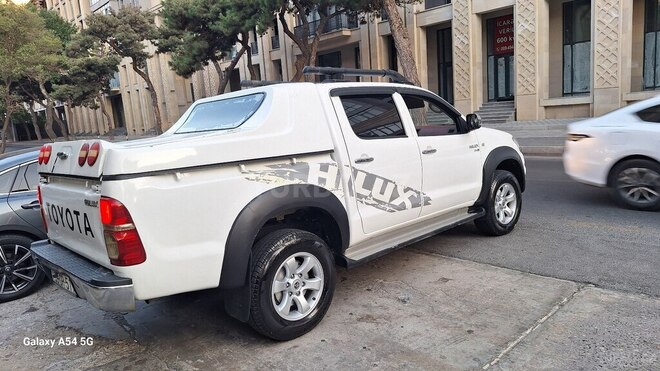Toyota Hilux 2011, 214,000 km - 2.5 л - Bakı