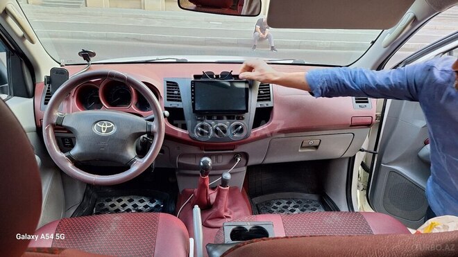 Toyota Hilux 2011, 214,000 km - 2.5 л - Bakı