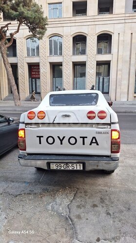 Toyota Hilux 2011, 214,000 km - 2.5 л - Bakı