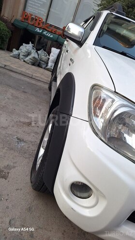 Toyota Hilux 2011, 214,000 km - 2.5 л - Bakı