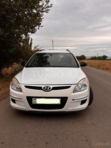 Hyundai i30 2009, 290,000 km - 1.6 l - 