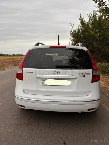 Hyundai i30 2009, 290,000 km - 1.6 l - 
