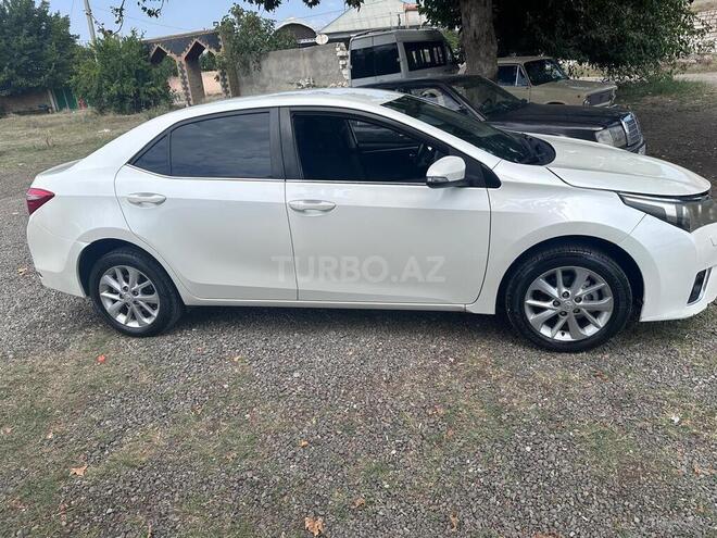 Toyota Corolla 2014, 173,500 km - 1.6 l - Ağstafa