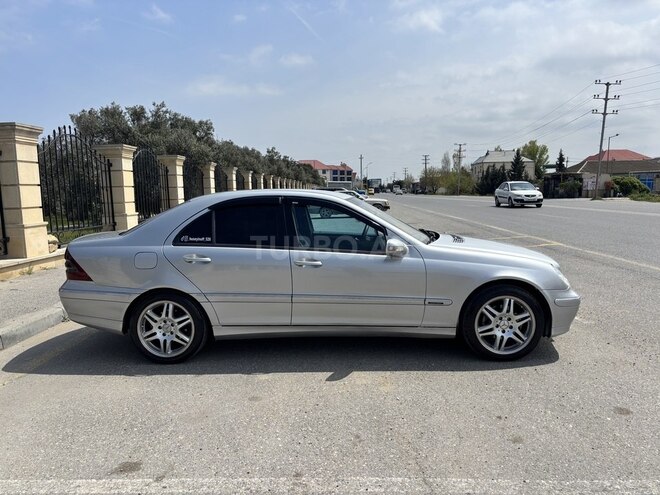 Mercedes C 200 2002, 528,604 km - 2.2 l - Bakı