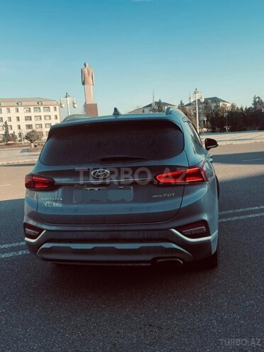 Hyundai Santa Fe 2019, 199,750 km - 2.0 l - Ucar