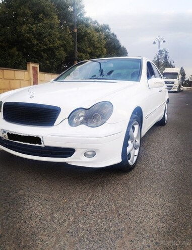 Mercedes C 240 2002, 400,000 km - 2.6 л - Biləsuvar