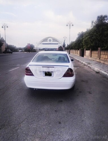 Mercedes C 240 2002, 400,000 km - 2.6 л - Biləsuvar