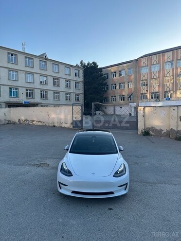Tesla Model 3 2023, 22,000 km - 0.0 l - Bakı