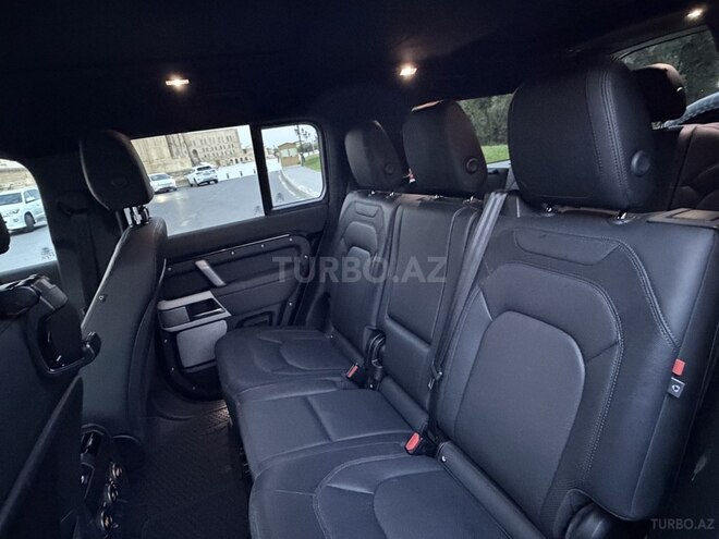 Land Rover Defender 2024, 24,000 km - 3.0 l - Bakı