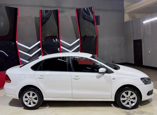 Volkswagen Polo 2012, 210,000 km - 1.6 l - Sumqayıt