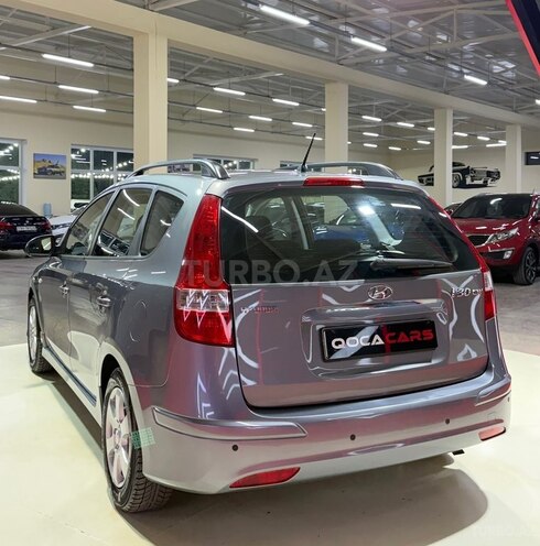 Hyundai i30 2011, 290,000 km - 1.4 l - Sumqayıt