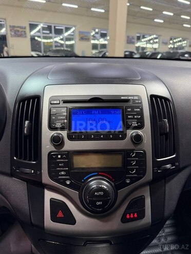 Hyundai i30 2011, 290,000 km - 1.4 l - Sumqayıt