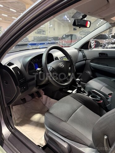 Hyundai i30 2011, 290,000 km - 1.4 l - Sumqayıt