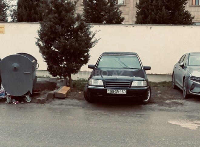Mercedes C 240 1999, 426,000 km - 2.4 l - Sumqayıt