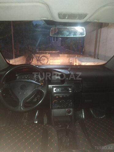 Opel Zafira 1999, 158,000 km - 1.6 л - Quba