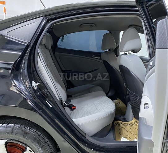 Hyundai Accent 2015, 138,000 km - 1.6 l - Sumqayıt