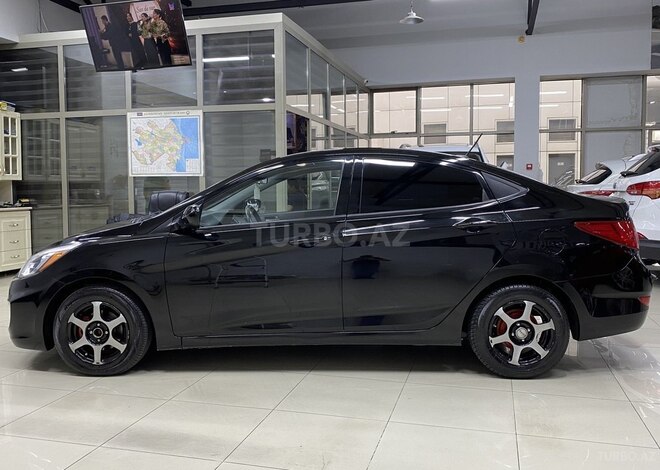 Hyundai Accent 2015, 138,000 km - 1.6 l - Sumqayıt