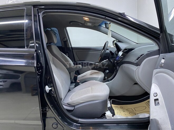 Hyundai Accent 2015, 138,000 km - 1.6 l - Sumqayıt