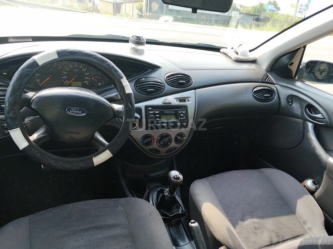 Ford Focus 2002, 122,220 km - 1.6 l - Saatlı