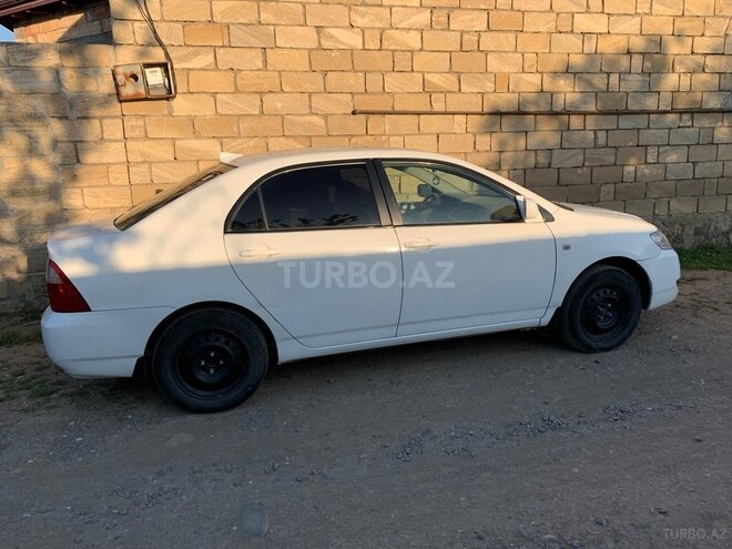 Toyota Corolla 2004, 373,048 km - 1.3 l - Şəki
