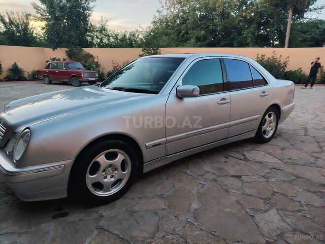 Mercedes E 240 2001, 360,000 km - 2.4 l - Ağstafa
