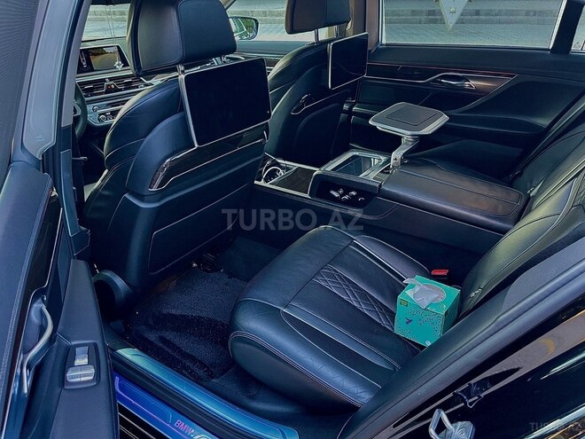 BMW 740 2016, 100,000 km - 3.0 l - Bakı