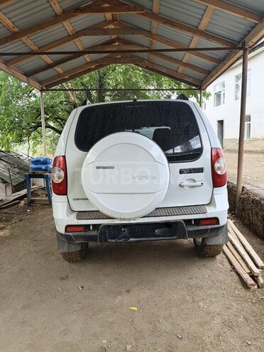 Chevrolet Niva 2016, 84,000 km - 1.7 l - Yardımlı