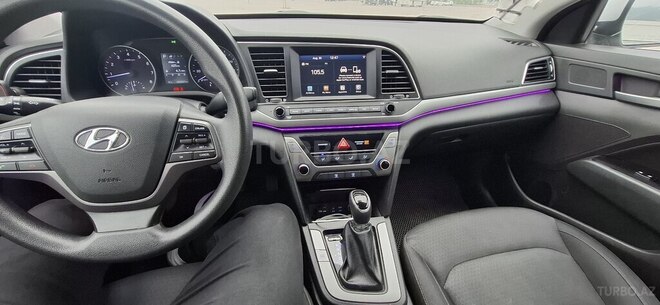 Hyundai Elantra 2018, 128,000 km - 2.0 l - Bakı