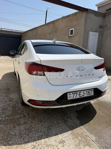 Hyundai Elantra 2019, 108,000 km - 2.0 l - Bakı