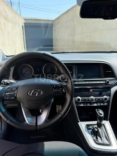 Hyundai Elantra 2019, 108,000 km - 2.0 l - Bakı