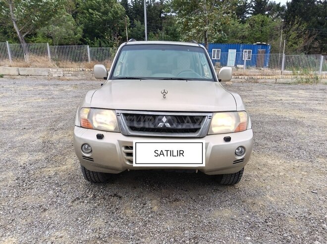 Mitsubishi Pajero 2004, 320,000 km - 3.8 л - Bakı