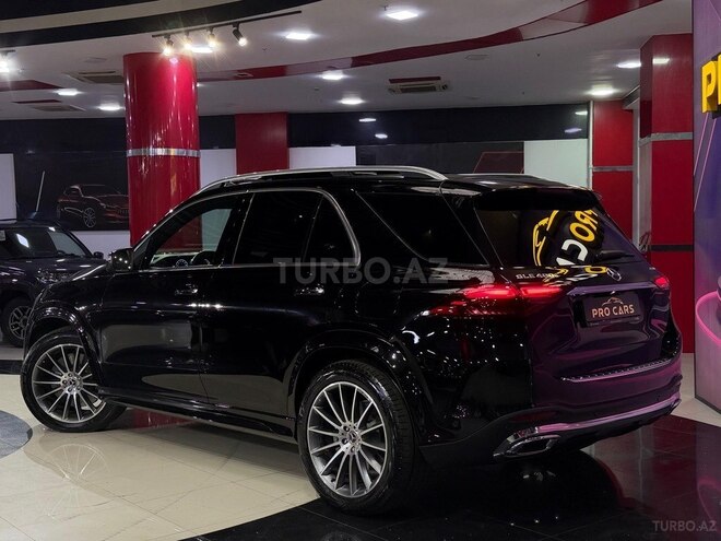 Mercedes  2025, 11,000 km - 2.0 l - Bakı