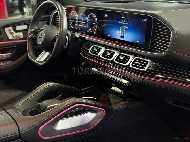 Mercedes  2025, 11,000 km - 2.0 l - Bakı