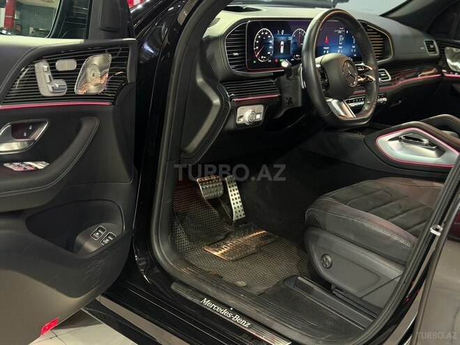 Mercedes  2025, 11,000 km - 2.0 l - Bakı