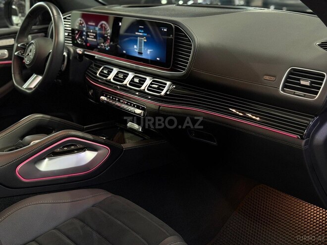 Mercedes  2025, 11,000 km - 2.0 l - Bakı