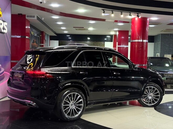 Mercedes  2025, 11,000 km - 2.0 l - Bakı