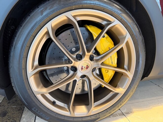 Porsche  2026, 3,000 km - 4.0 l - Bakı