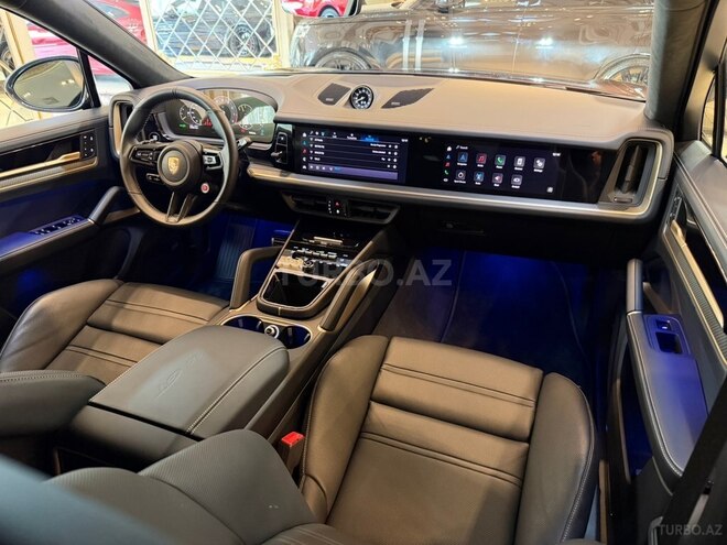 Porsche  2026, 3,000 km - 4.0 l - Bakı