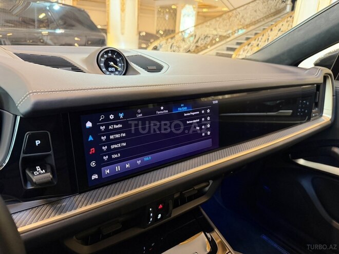 Porsche  2026, 3,000 km - 4.0 l - Bakı