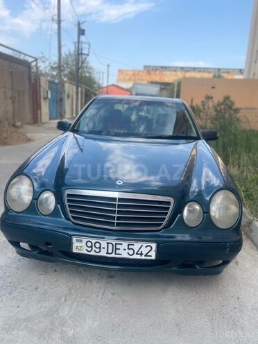 Mercedes E 200 1999, 385,000 km - 2.0 l - Bakı